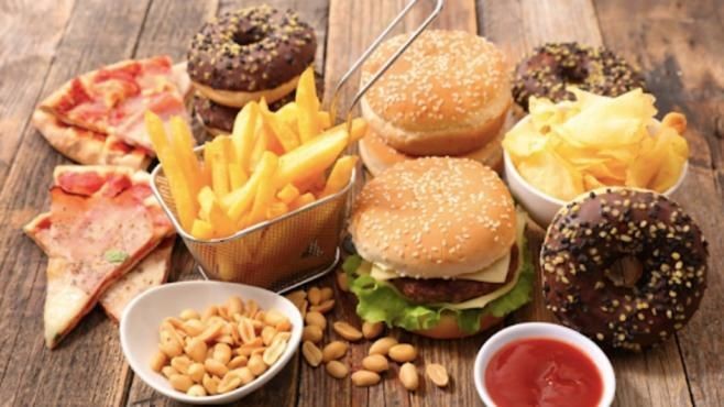 Hamburguesas y Papas Fritas